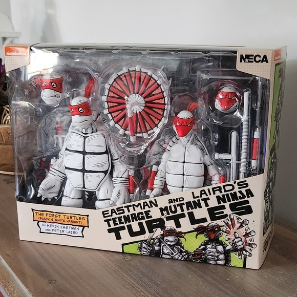 Teenage Mutant Ninja Turtles Action Figure Set  The First Turtles New In Package - Picture 5 of 16